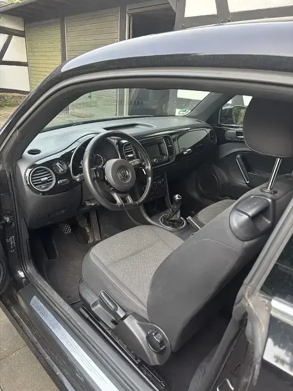 Gebraucht VW Beetle 105 PS (77 kW) 2013 Schwarz Kleinwagen