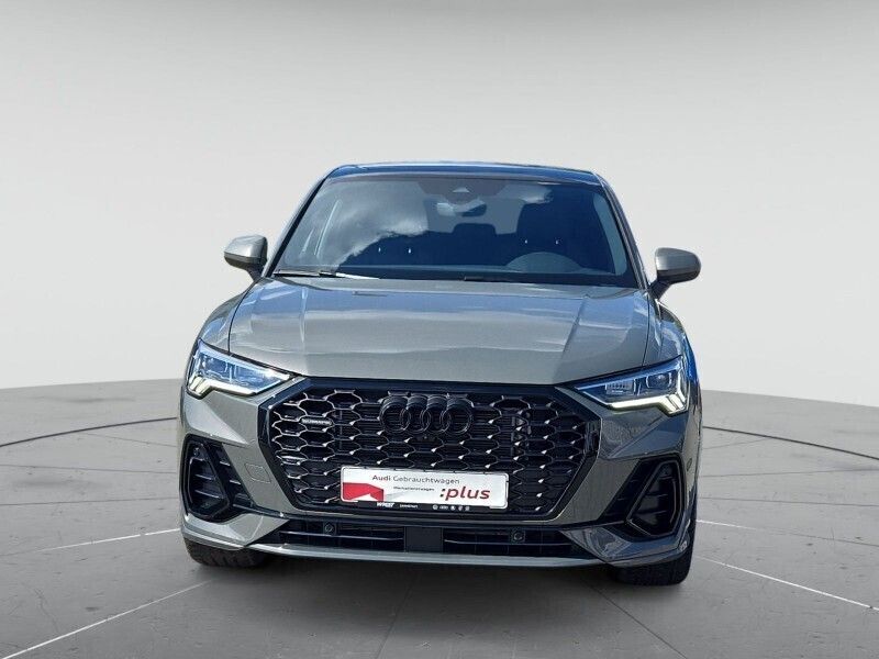 Chronosgrau metallic Gebraucht 2023 Audi Q3 Sportback S-Line SUV | 55.555 € (Teuer) - Bild 1/4