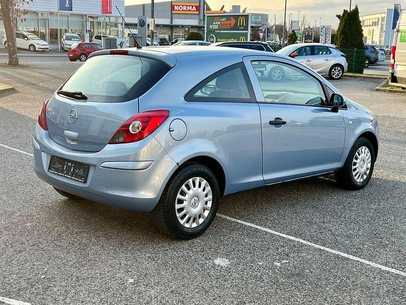 Gebraucht Opel Corsa Selection 80 PS (58 kW) 2009 Aeroblau mi2 Kleinwagen