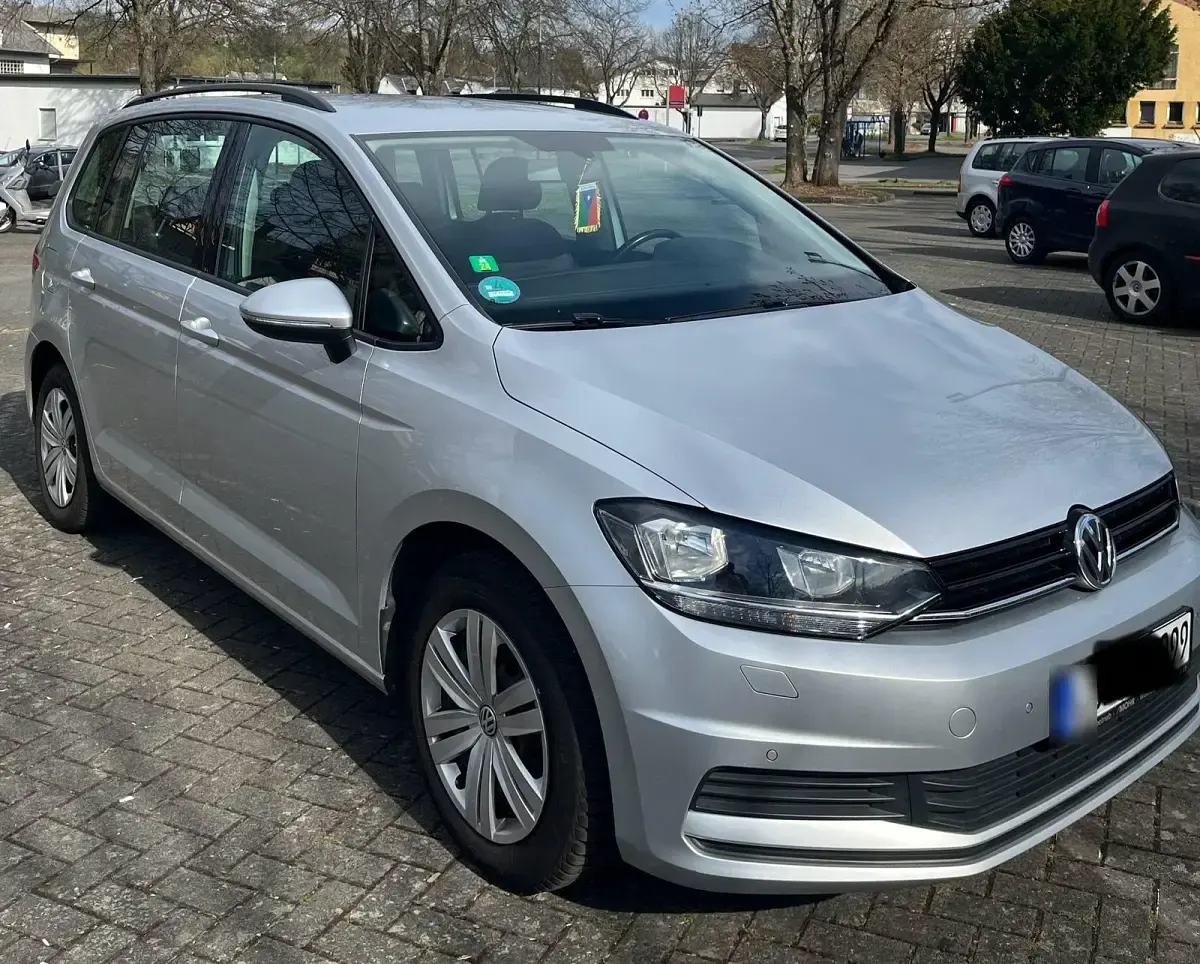 Gebraucht VW Touran 110 PS (80 kW) 2016 Silber Van / Kleinbus