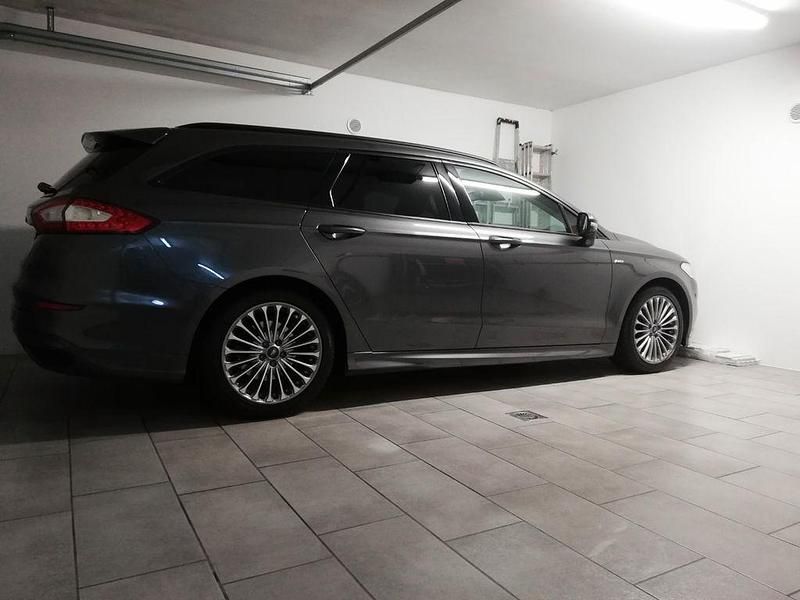 Gebraucht Ford Mondeo ST-Line 150 PS (110 kW) 2017 Grau Limousine