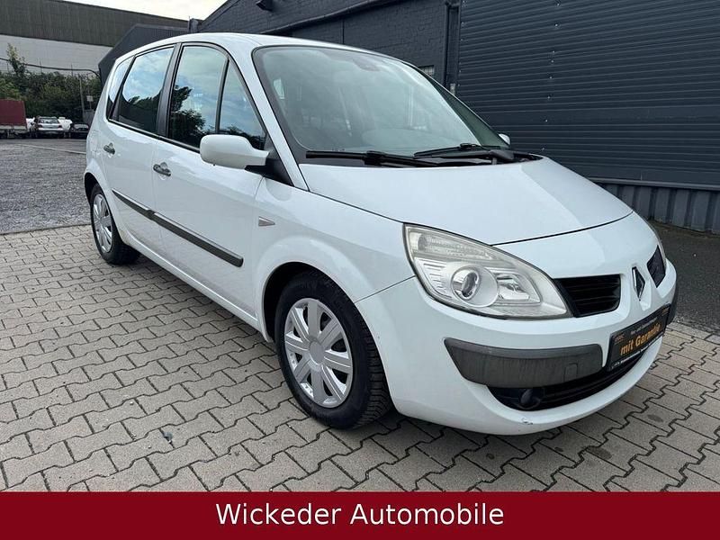 Weiß Gebraucht 2007 Renault Scénic II Exception Van / Kleinbus | 2.990 € (Teuer) - Bild 1/4