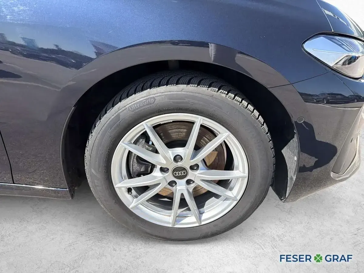 Gebraucht Audi A5 Sport 204 PS (150 kW) 2025 Firmamentblau metallic Kombi