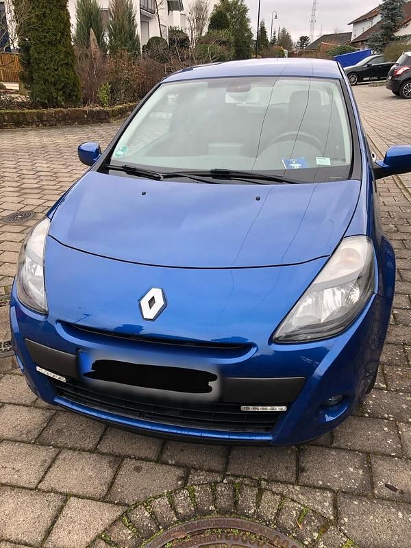 Blau Gebraucht 2011 Renault Clio II Dynamique Kleinwagen | 4.400 € (Etwas zu teuer) - Bild 1/4