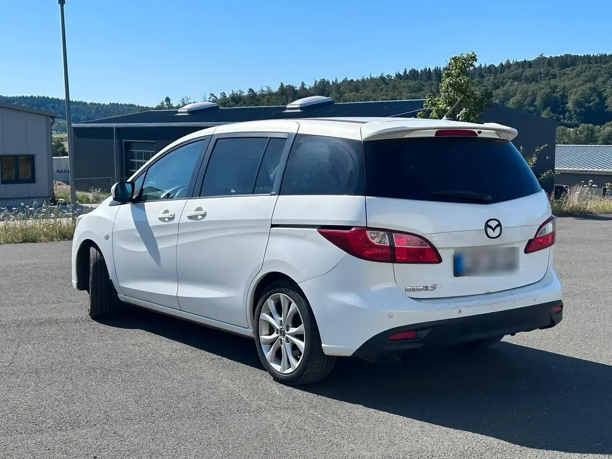 Gebraucht Mazda 5 115 PS (84 kW) 2012 Weiß Van / Kleinbus