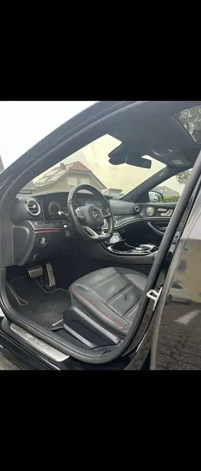 Gebraucht Mercedes E43 AMG AMG 401 PS (294 kW) 2018 Limousine