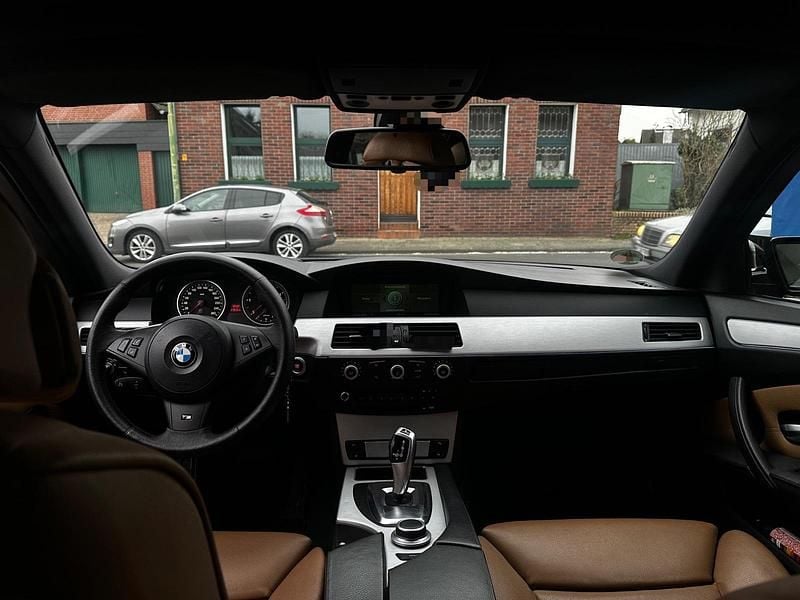 Gebraucht BMW 530 235 PS (172 kW) 2007 Schwarz Limousine