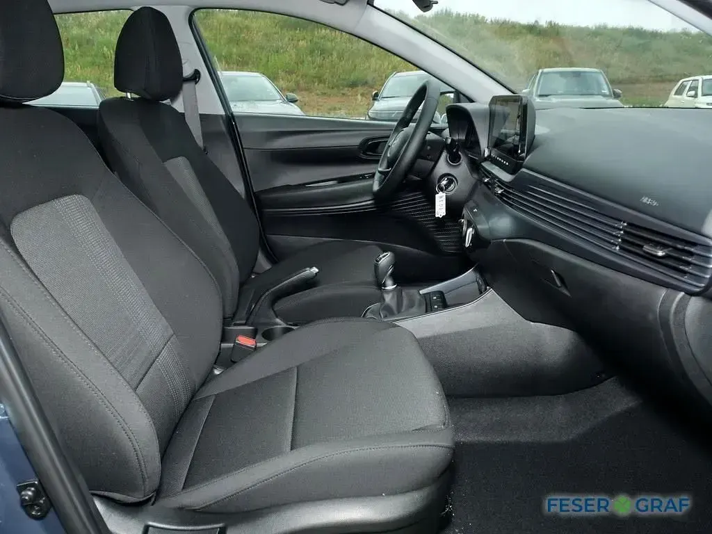 Neu Hyundai i20 Select 90 PS (66 kW) 2026 Grau Kleinwagen
