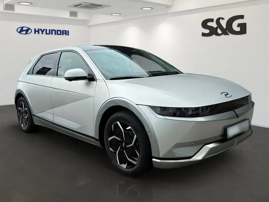 Gebraucht Hyundai Ioniq 125 kW (170 PS) 2024 Gold Kleinwagen