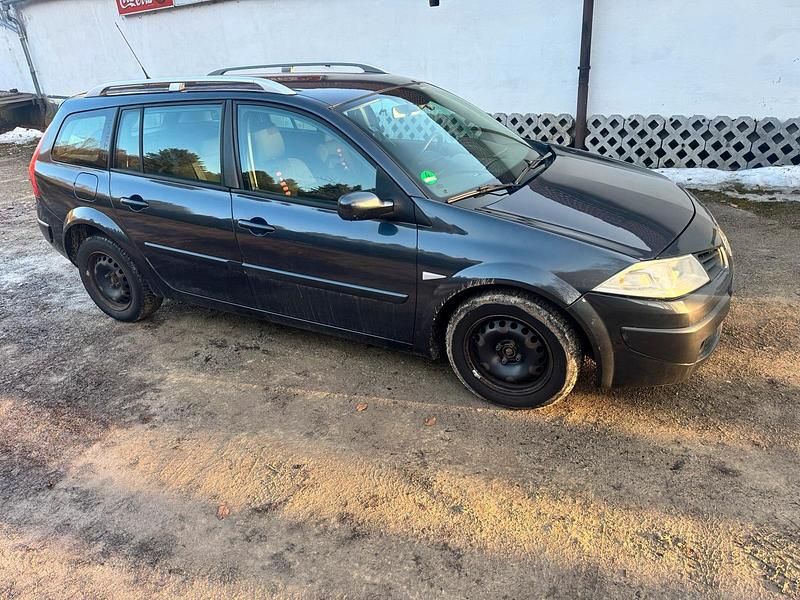 Gebraucht Renault Mégane GrandTour 103 PS (75 kW) 2007 Grau Kombi