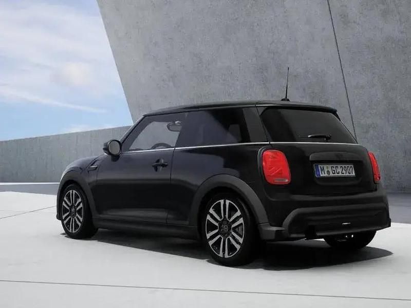 Second-hand Mini ONE Classic 102 CP (75 kW) 2022 Negru Hatchback