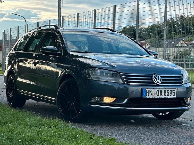 Grau Gebraucht 2012 VW Passat Kombi | 4.499 € (Superpreis) - Bild 1/4