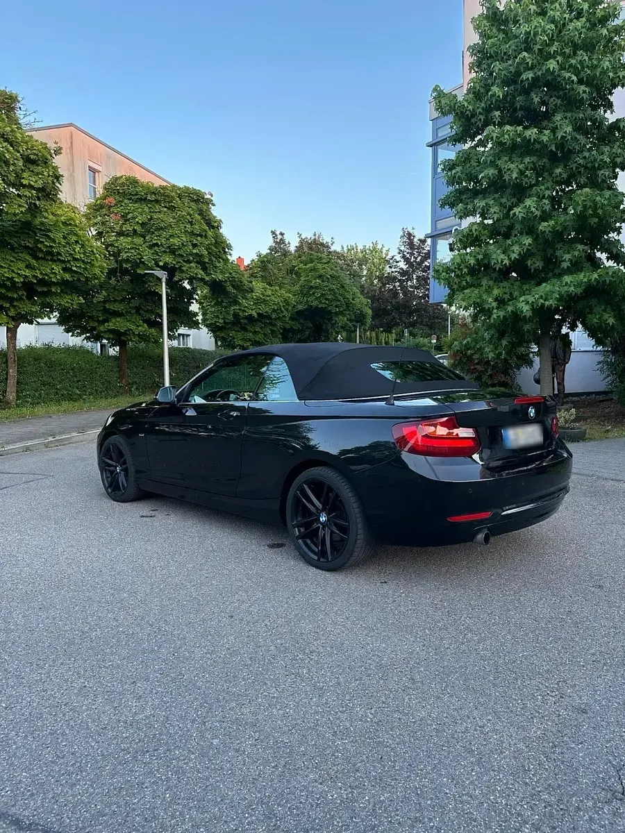 Gebraucht BMW 218 Luxury Line 136 PS (100 kW) 2015 Schwarz Cabrio