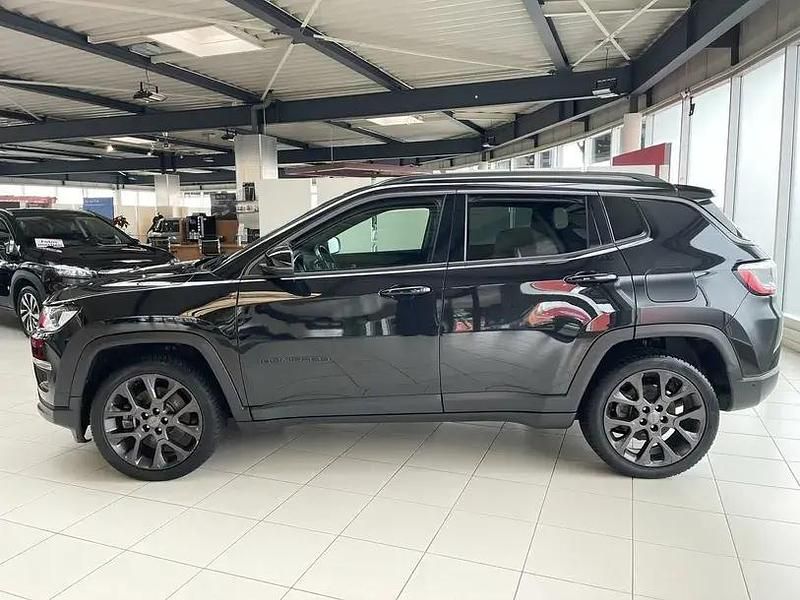 Gebraucht Jeep Compass 179 PS (131 kW) 2020 Carbon black metallic clear coat SUV