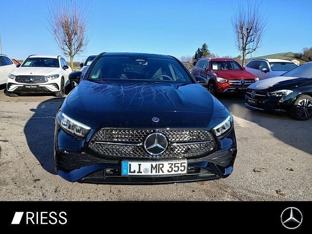 Schwarz Gebraucht 2024 Mercedes A180 AMG Limousine | 33.900 € (Etwas zu teuer) - Bild 1/2