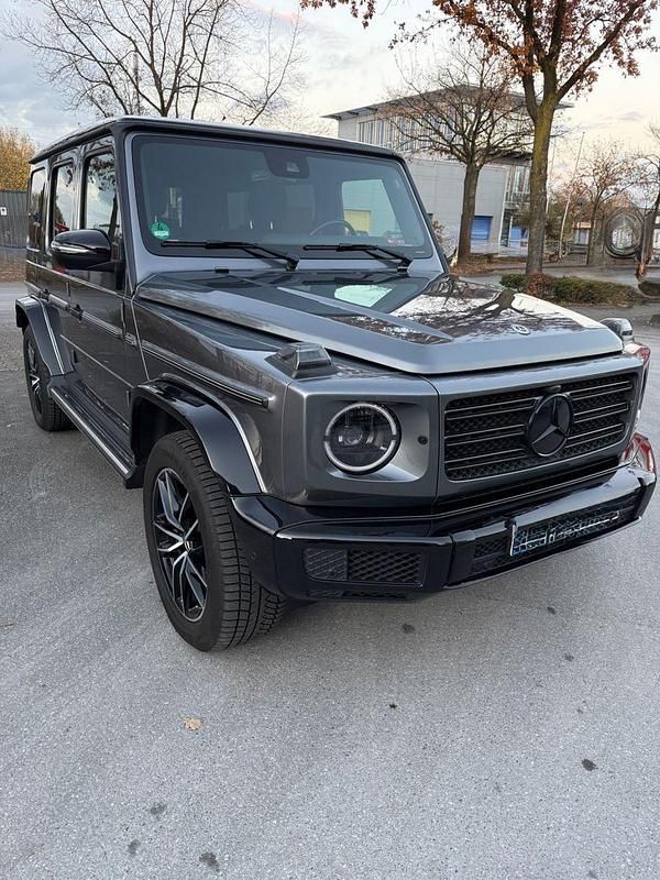 Gebraucht Mercedes G400 AMG line 330 PS (242 kW) 2022 Grau SUV
