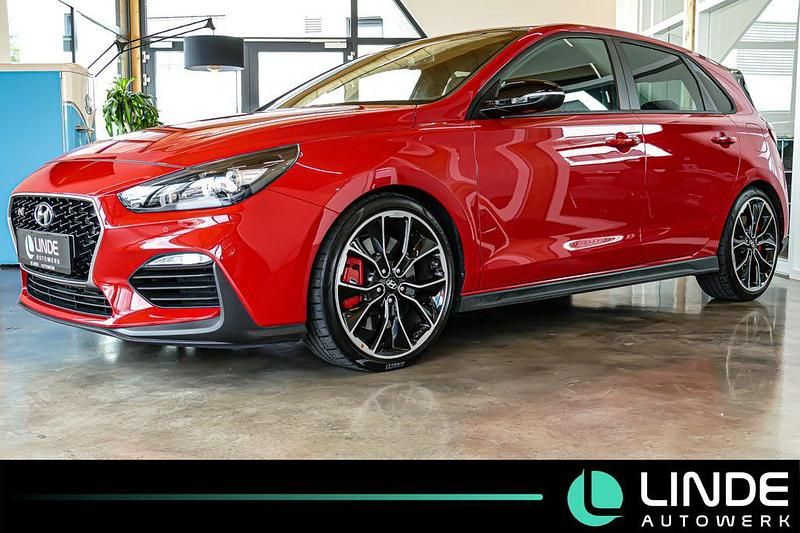 Rot Gebraucht 2018 Hyundai i30 N Performance Limousine | 16.900 € (Superpreis) - Bild 1/4