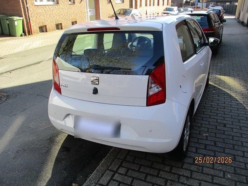 Gebraucht Seat Mii Chic 60 PS (44 kW) 2016 Weiß Kleinwagen