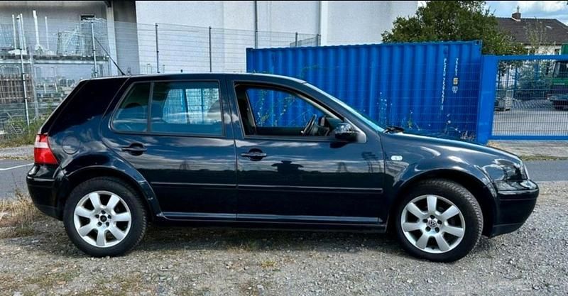 Gebraucht VW Golf IV 2003 Schwarz Kleinwagen