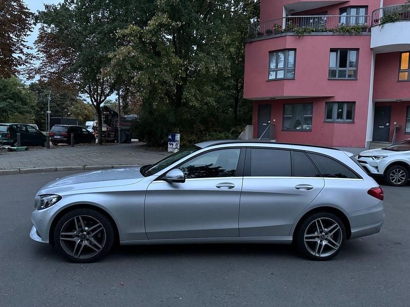 Gebraucht Mercedes C200 136 PS (100 kW) 2018 Silber Kombi