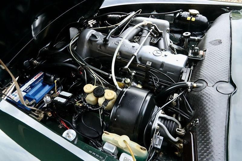 Gebraucht Mercedes SL280 1970 Grün Cabrio