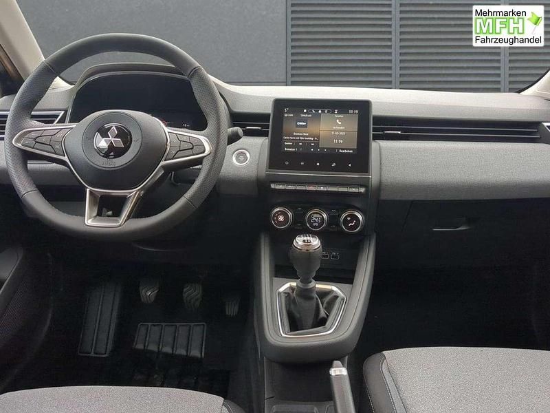 Gebraucht Mitsubishi Colt Plus 91 PS (66 kW) 2025 Onyxschwarz Limousine