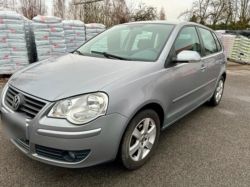 Silber Gebraucht 2008 VW Polo Comfortline Kleinwagen | 2.450 € (Fairer Preis) - Bild 1/4