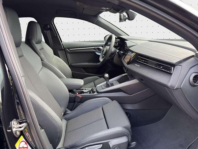 Neu Audi A3 Advanced 116 PS (85 kW) 2026 0e mythosschwarz metallic Limousine