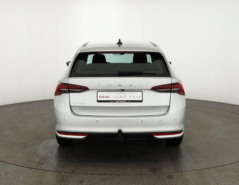 Gebraucht Skoda Octavia 150 PS (110 kW) 2025 Silber Kombi