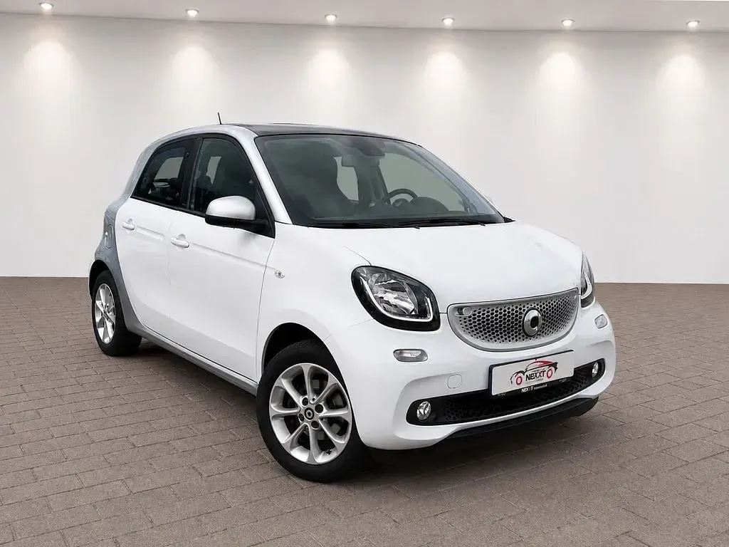 Gebraucht Smart ForFour Basis 90 PS (66 kW) 2018 Silber Kleinwagen