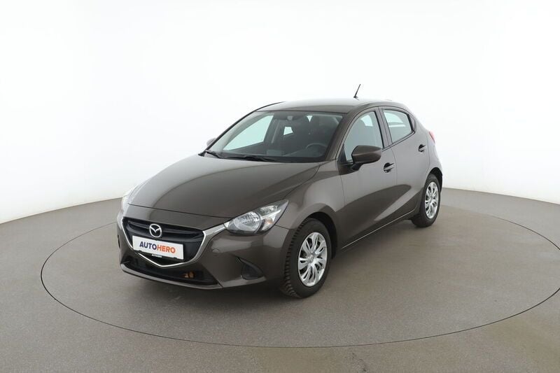 Braun Gebraucht 2015 Mazda 2 Center-Line Limousine | 9.580 € (Fairer Preis) - Bild 1/4
