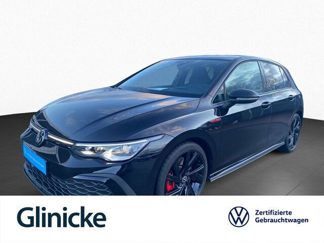 Black magic perleffekt Gebraucht 2024 VW Golf VIII Style Limousine | 33.833 € (Fairer Preis) - Bild 1/2