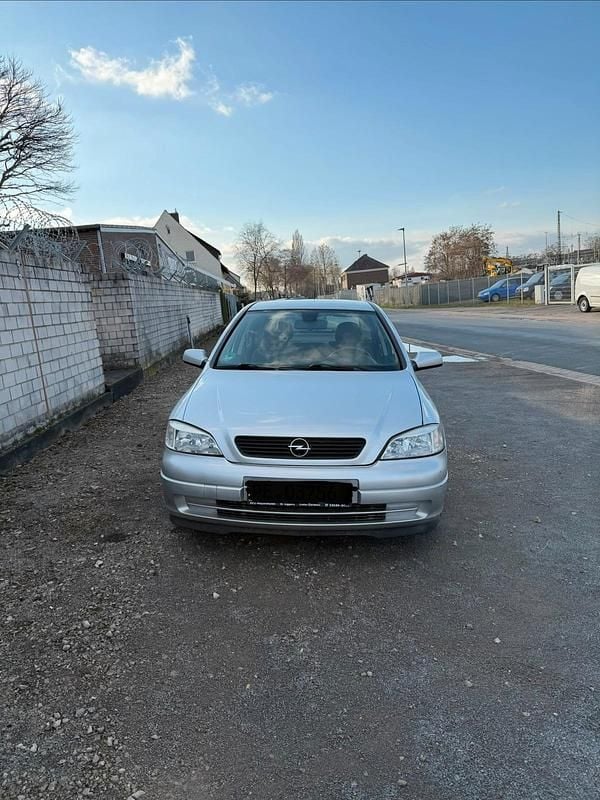 Gebraucht Opel Astra 101 PS (74 kW) 2004 Limousine