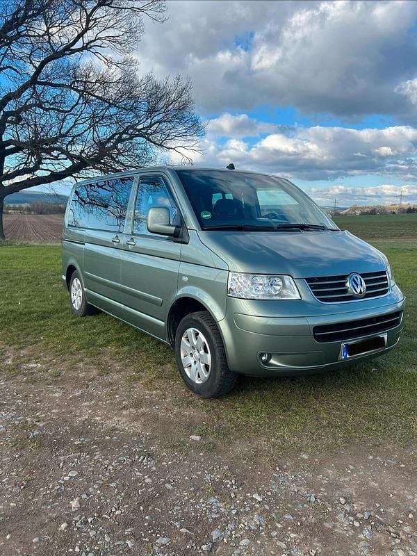 Second-hand VW T5 131 CP (96 kW) 2004 Verde Van
