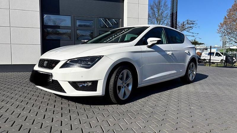 Gebraucht Seat Leon FR 125 PS (91 kW) 2016 Weiß Limousine