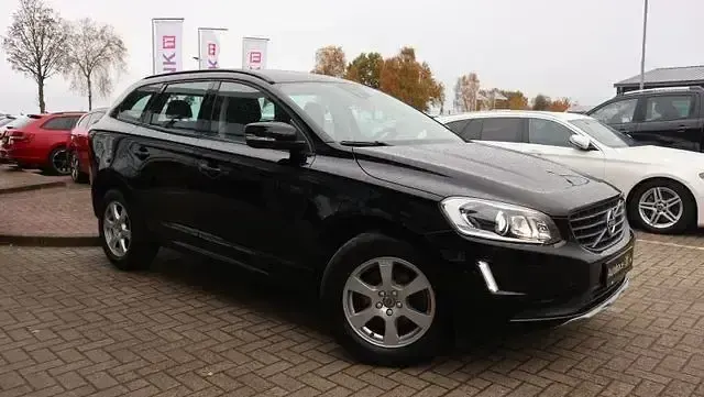 Gebraucht Volvo XC60 Kinetic 150 PS (110 kW) 2016 Schwarz SUV