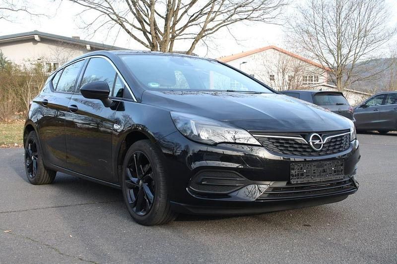 Gebraucht Opel Astra Elegance 145 PS (106 kW) 2020 Schwarz Limousine