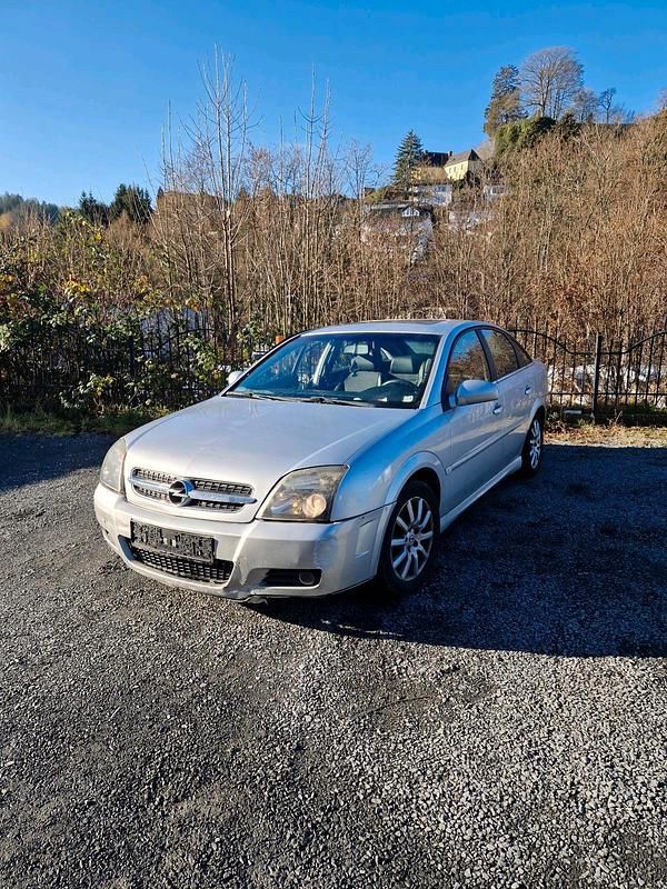 Grau Gebraucht 2003 Opel Vectra GTS Limousine | 750 € (Superpreis) - Bild 1/4