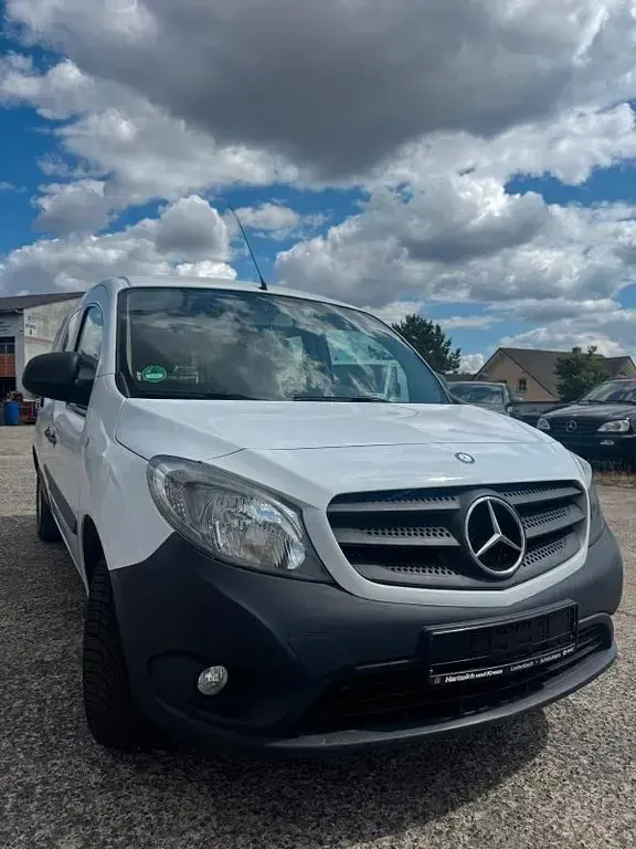Gebraucht Mercedes Citan 109 90 PS (66 kW) 2016 Weiß Van / Kleinbus