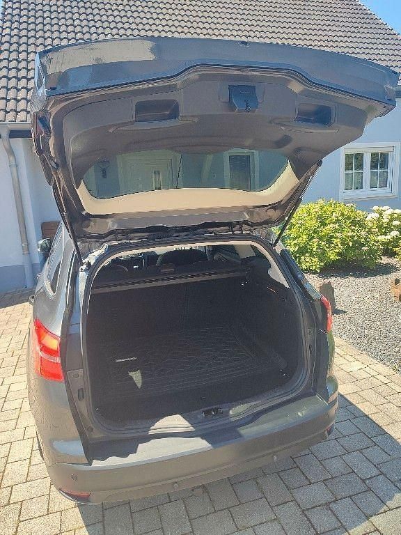 Gebraucht Ford Focus Titanium 125 PS (91 kW) 2014 Schwarz Kombi