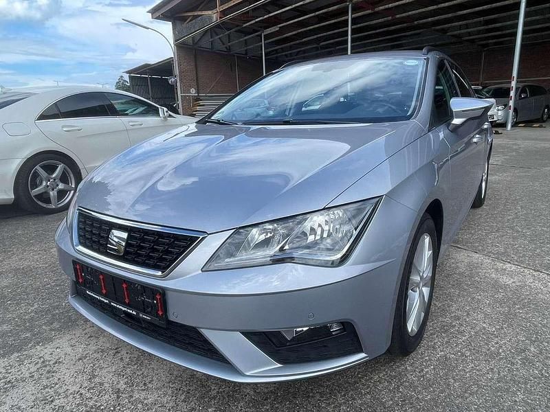 Silber Gebraucht 2018 Seat Leon ST Style Kombi | 7.299 € (Guter Preis) - Bild 1/4