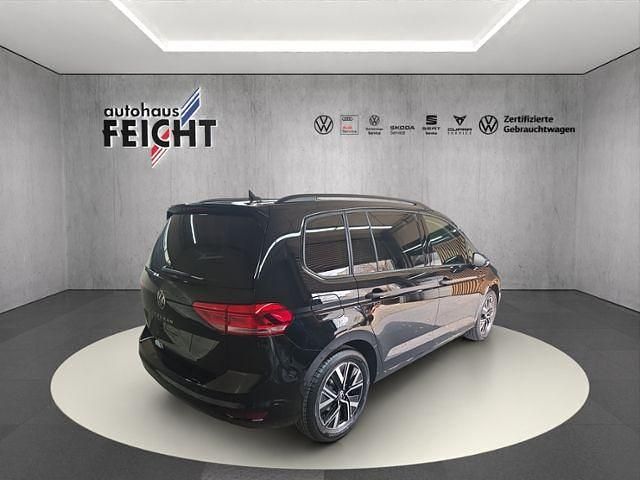 Neu VW Touran Highline 150 PS (110 kW) 2026 Grenadillschwarz metallic Van / Kleinbus