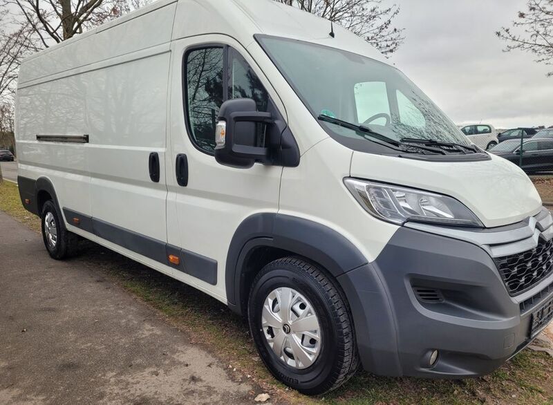 Weiß Gebraucht 2017 Citroën Jumper Business Class Van / Kleinbus | 10.000 € (Fairer Preis) - Bild 1/4