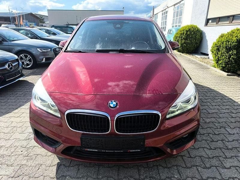 Gebraucht BMW 220 Gran Tourer Advantage 190 PS (139 kW) 2017 Rot Van / Kleinbus