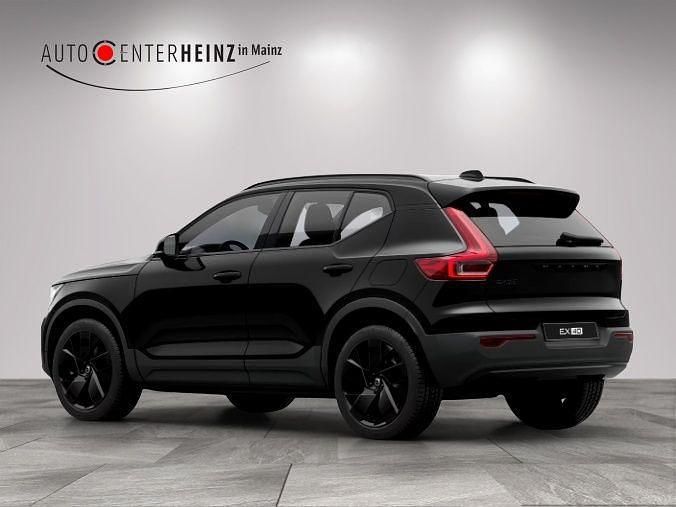 Gebraucht Volvo EX40 Plus 185 kW (252 PS) 2024 Onyx black SUV