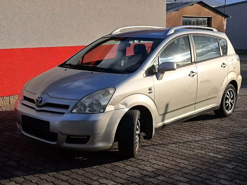 Gebraucht Toyota Corolla Verso 129 PS (94 kW) 2005 Silber Van / Kleinbus