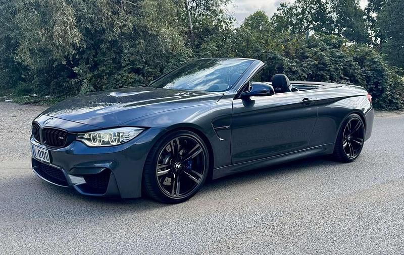 Grau Gebraucht 2015 BMW M4 Cabriolet Shadowline Cabrio | 44.899 € (Fairer Preis) - Bild 1/4