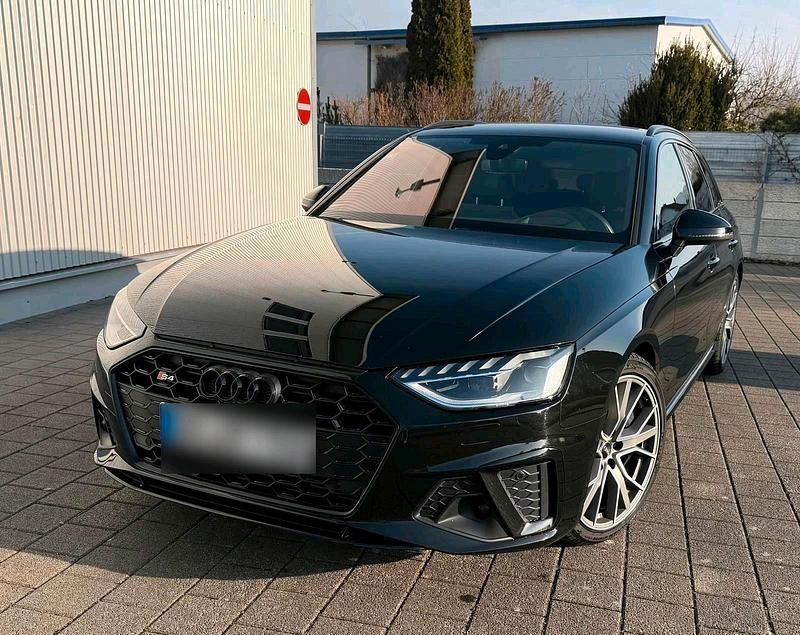 Gebraucht Audi A4 Design 347 PS (255 kW) 2020 Schwarz Kombi