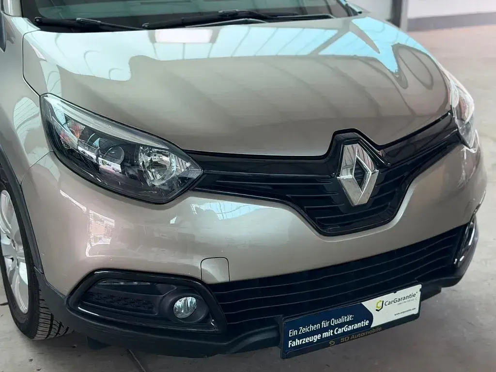 Gebraucht Renault Captur Dynamique 120 PS (88 kW) 2013 Braun SUV