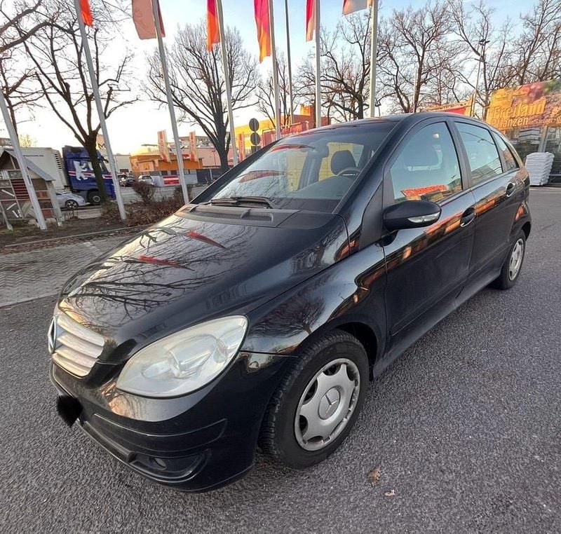 Gebraucht Mercedes B150 95 PS (69 kW) 2008 Schwarz Van / Kleinbus